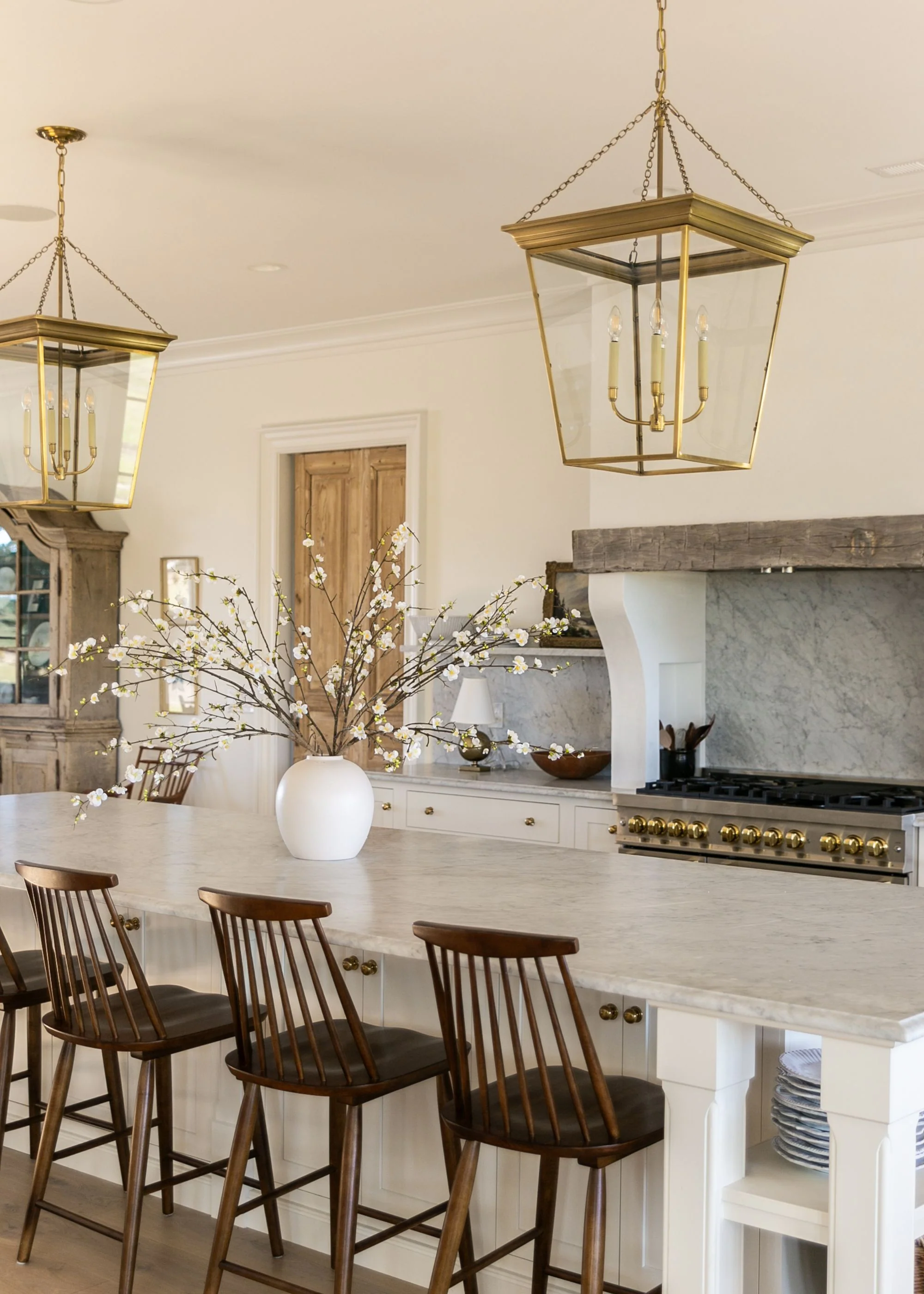 Large Luxe-Faux™ Cream Quince Branch with Konos Vase Design - Image 3