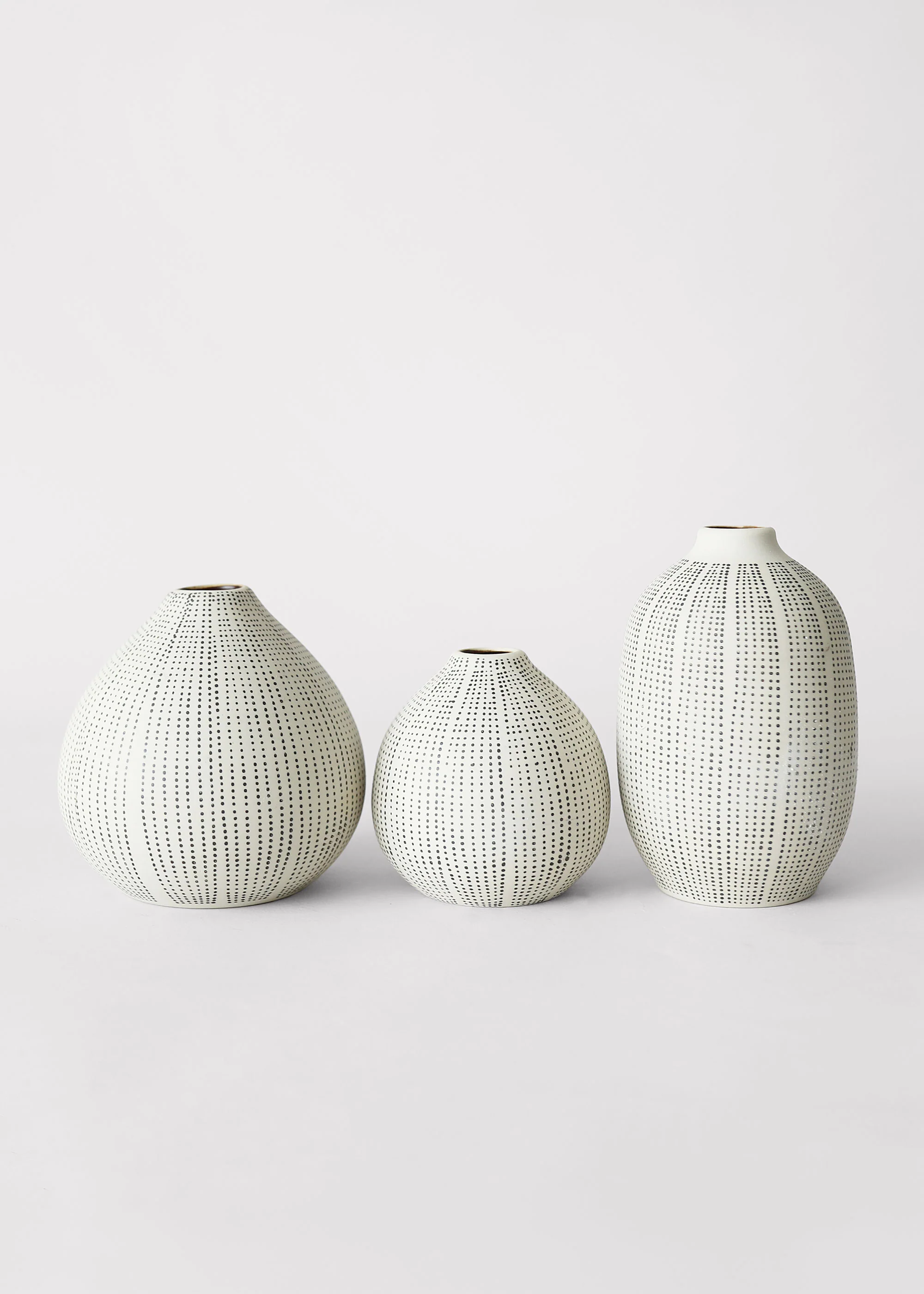 Set of 3 Dotted Stoneware Bud Vases - 3.5-5.5" - Image 4