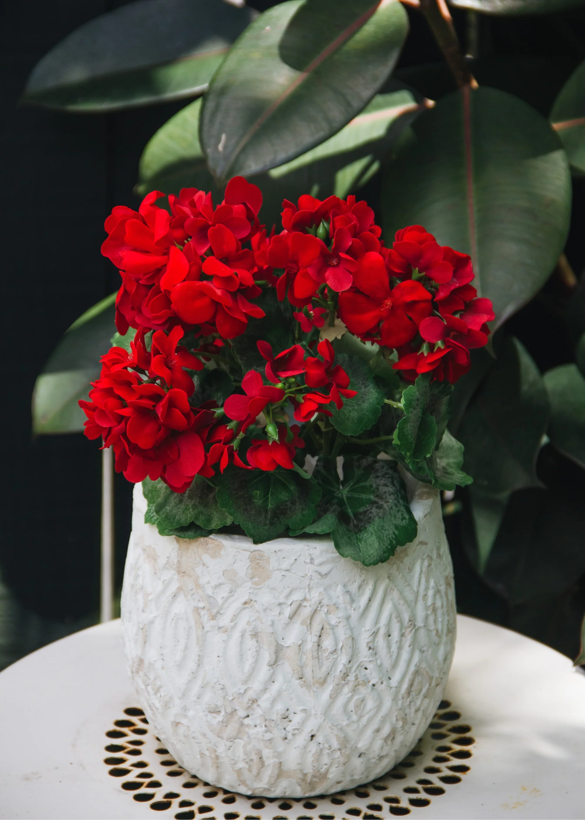 UV Resistant Indoor/Outdoor Natural Touch Geranium Pick - 17" - Image 2